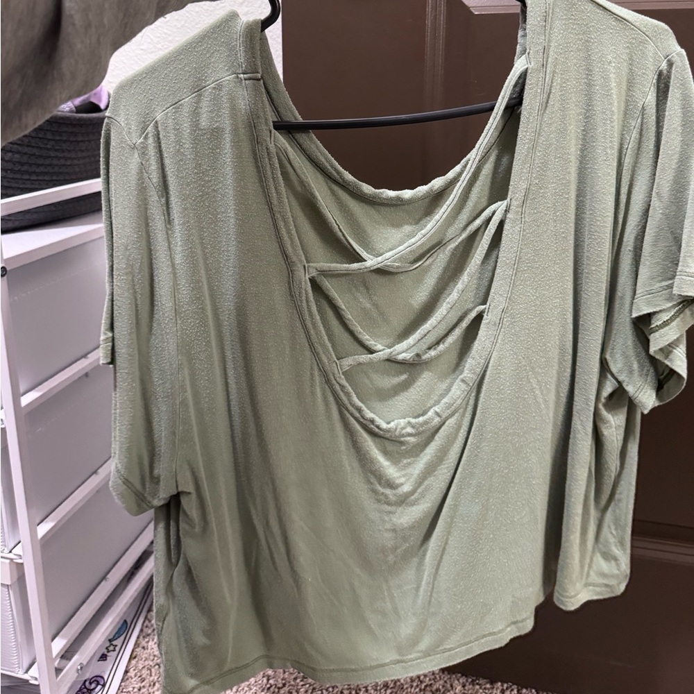 American Eagle Top - Picture 2 of 4